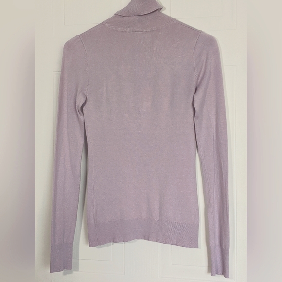 ✨ HOST PICK ✨ Long Lilac Turtleneck - Simons - Picture 2 of 6